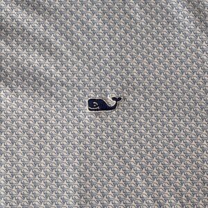 Vineyard Vines Performance Polo Shirt Men’s XL Tiny Whale Print White with Blue